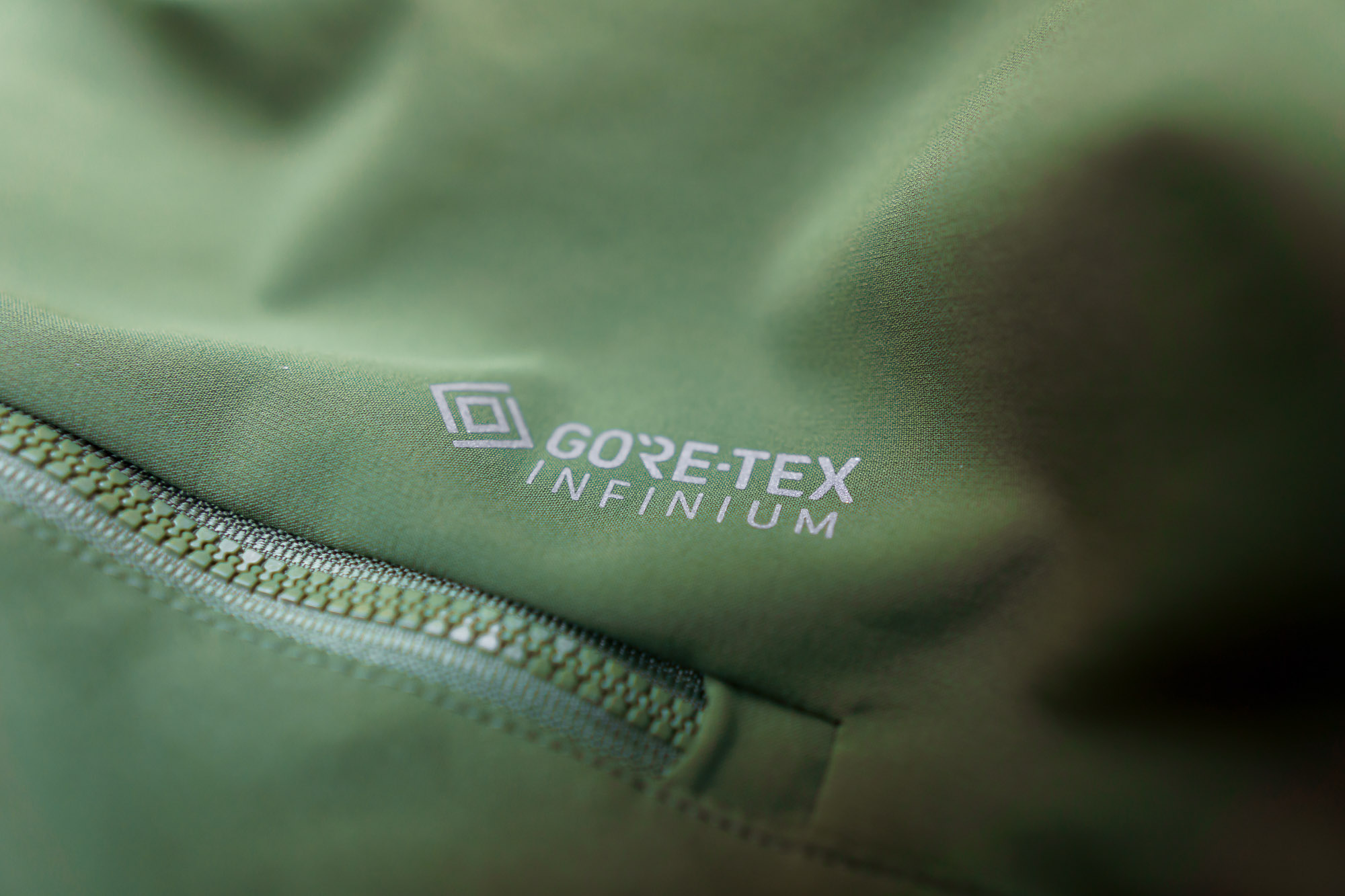 GORE®WEAR Fernflow Pants Review: Ultimate Shoulder-Season Comfort